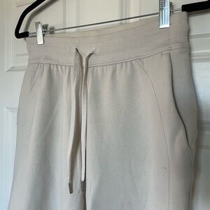 SIZE 6 LULULEMON JOGGERS